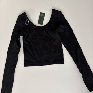 Black Long-Sleeve Cropped Scoop Neck Top